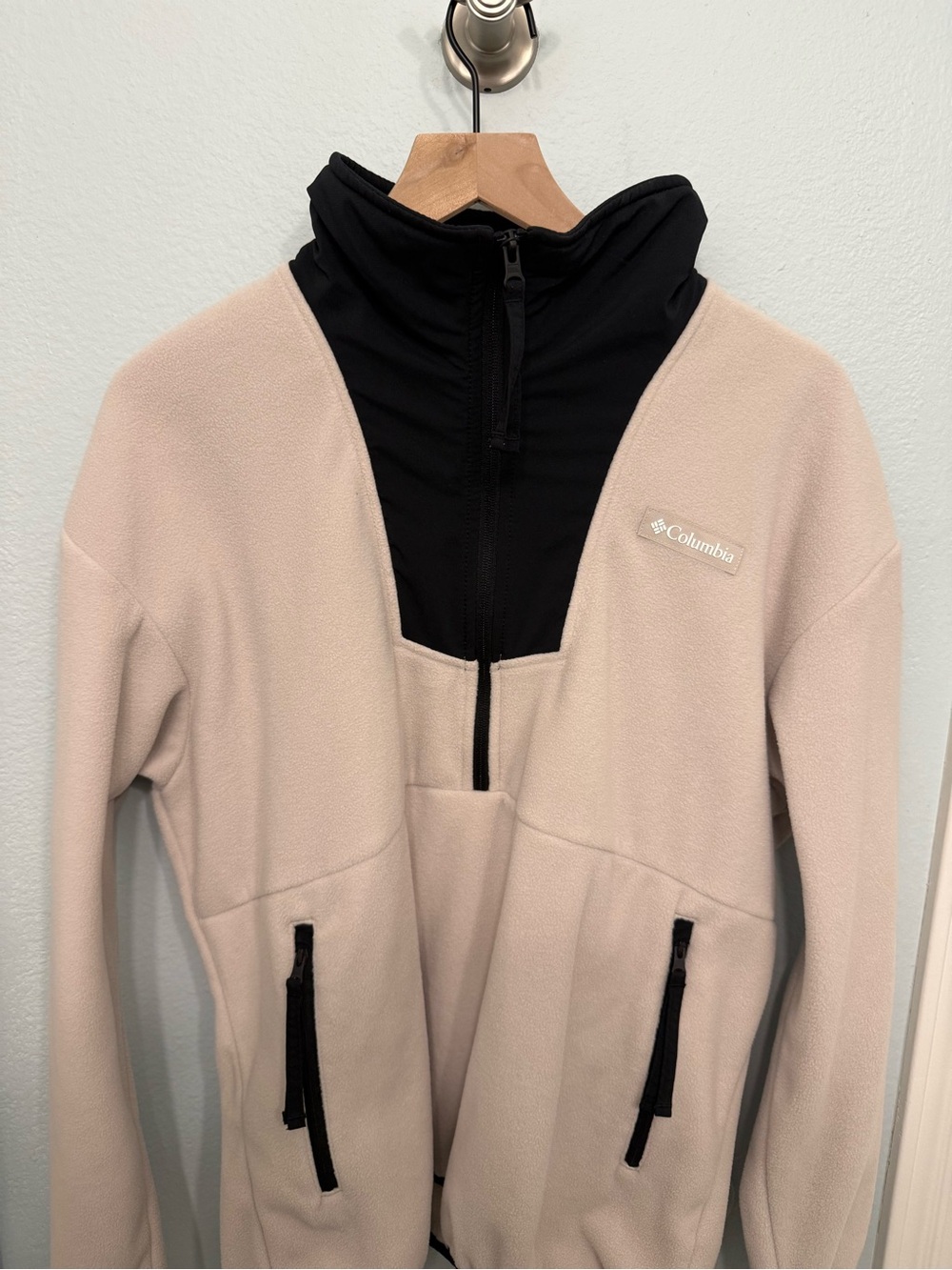 Columbia | Cream & Black Quarter-Zip Fleece Jacket